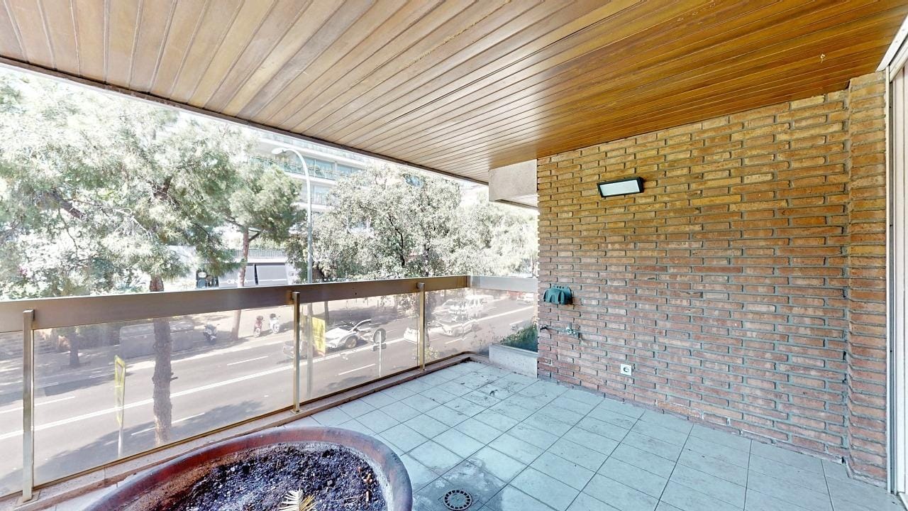 A reformar y alquiler con opción a compra - Domus Barcelona en venta en Barcelona